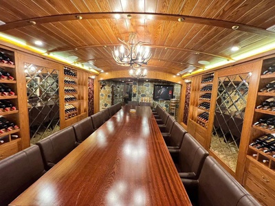 Biệt thự vườn đào - tây hồ 368m , 4 tầng, mặt tiền 21m, nội thất cao cấp, sẵn ở, giá 190 tỷ. 4