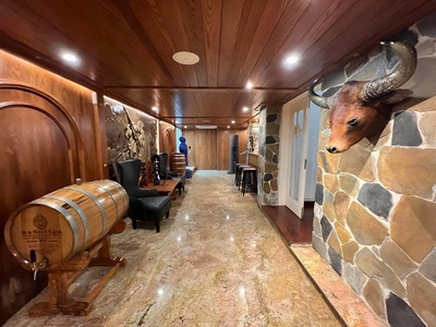 Biệt thự vườn đào - tây hồ 368m , 4 tầng, mặt tiền 21m, nội thất cao cấp, sẵn ở, giá 190 tỷ. 3