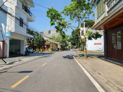 Bán đất mặt đường đào nhận - trại lẻ, 90m, đông bắc, giá 6.8 tỉ, có nhà cấp 4 2