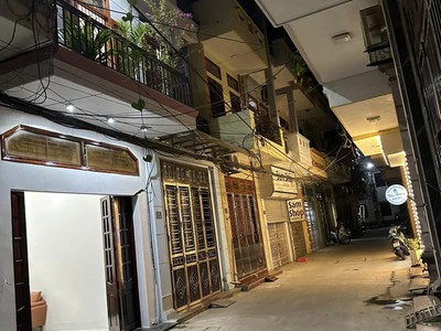 Cần bán nhà 3 tầng đường thông ngõ ô tô phố Nguyễn Thị Duệ chỉ 2,98 tỷ 7