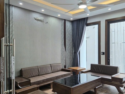 Em bán căn nhà 4 tầng mặt đường đôi Phùng Chí Kiên  gần đường Ngô Quyền . 0