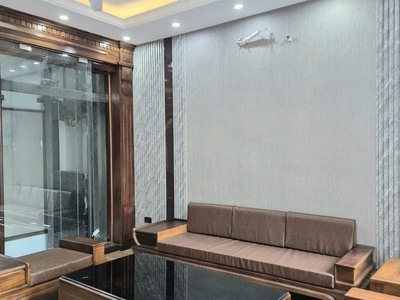Em bán căn nhà 4 tầng mặt đường đôi Phùng Chí Kiên  gần đường Ngô Quyền . 3