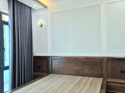Em bán căn nhà 4 tầng mặt đường đôi Phùng Chí Kiên  gần đường Ngô Quyền . 5
