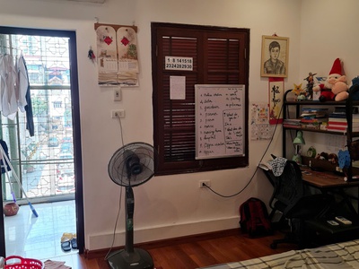 Tập thể Thái Hà 90m2 3 ngủ, khu đẹp sạch sẽ, gần mặt phố, ô tô đi qua, dân trí cao an ninh tốt. 1