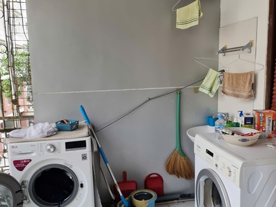 Tập thể Thái Hà 90m2 3 ngủ, khu đẹp sạch sẽ, gần mặt phố, ô tô đi qua, dân trí cao an ninh tốt. 4