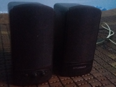 Bán 01 cặp loa vi tính   01 loa bluetooth 1