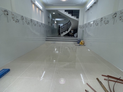 Bán nhà mặt tiền trần văn kiểu, phường 10, quận 6.dt 72m2 x 5 tầng 4 x 18 . giá 12.49 tỷ tl. 0