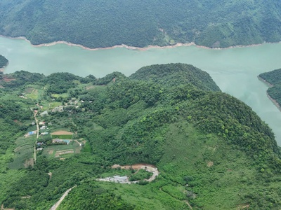 Đất chính chủ - giá tốt - vị trí đắc địa tại huyện đà bắc, tỉnh hoà bình 1