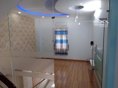 Bán nhà 01 trệt 3 lầu. diện tích sử dụng 220m, vị trí đắc địa quận 12. view trước và sau rất đẹp 1