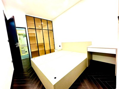Bán Nhà Nghi Tàm Tây Hồ  45M2 5 Tầng  8.9 Tỷ 2
