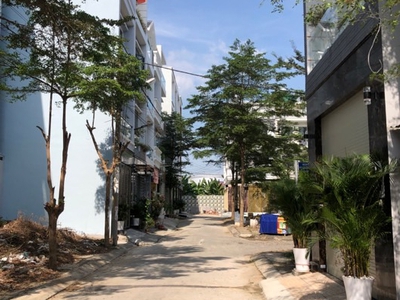 Bán nhà 4 tầng mặt tiền đường nhựa xe hơi thông. 83 đào tông nguyên thị trấn nhà bè. 6.8 tỷ 2