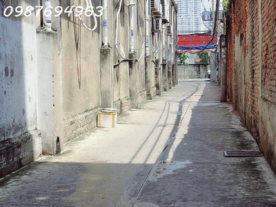 Q4, tôn thất thuyết, gần cầu kênh tẻ, khánh hội, hxh, 3 tầng chỉ 3t hơn tl 1