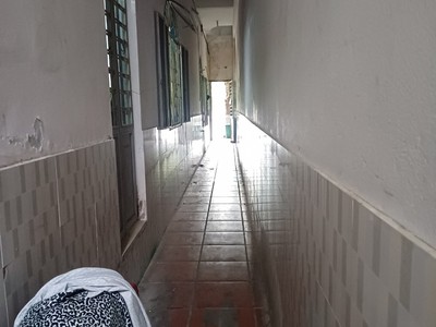 Bán nhà 2 tầng kiên cố đât 143 m2 ngang 5m dãy trọ thu nhập 15tr/tháng - giá rẻ hơn 7 tỷ 3