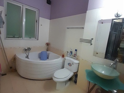 Bán nhà hxh 8m, đường nguyễn gia trí  d2  - nguyễn xí, 4x16m, 4 t - 4 pn,  13.8 tỷ. 4