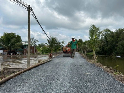 Cần bán  lô đất thổ vườn cực đẹp đường  đá xanh 6m ấp 5 bình đức, bến lức long an 0