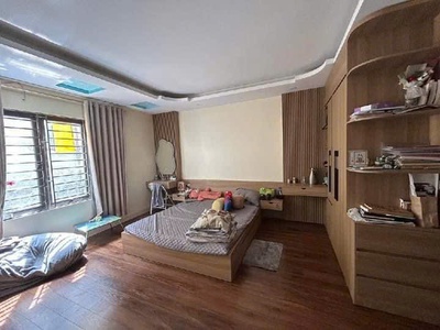 Bán nhà hoàng quốc việt, cầu giấy, 45m x 5 tầng, gần ô tô đỗ. giá 5.9 tỷ. 1