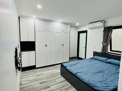Bán chung cư cao cấp trần thái tông, cầu giấy 100m, căn góc 3 thoáng, tặng full nội thất nhập xin. 2