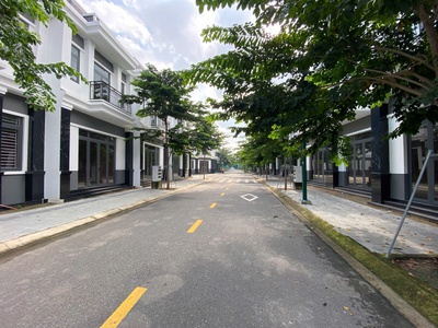 Bán nhà đường d8 phường hòa lợi tp. bến cát tỉnh bình dương  diện tích  5x16 thổ cư 100 2