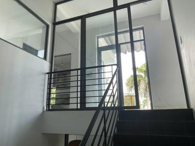Cho thuê nguyên tầng 2   nội thất khu vila khang điền phường phú hữu 3