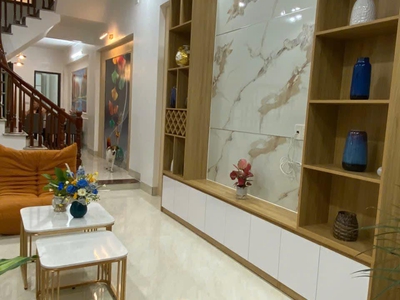 Bán căn nhà 3 tầng mặt phố Lê Viết Hưng, ph Ngọc Châu, TP HD, 63m2, 4 ngủ, 3 vs, chỉ 2.98 tỷ 2