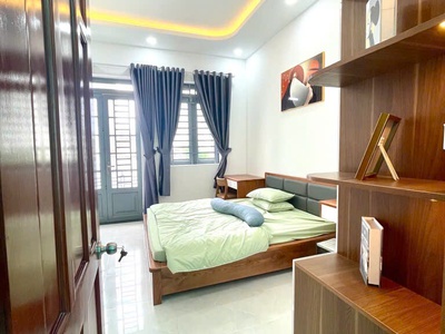 Nhà sát mặt tiền 56 m2 gần đại siêu thị emart gò vấp NHỈNH NHẸ 5 TỶ 2