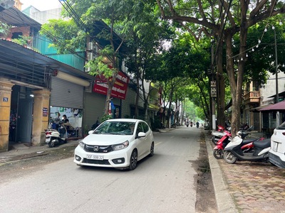 Tây trà bán nhà 5 tầng long lanh dân xây ở ngay lô góc ô tô thông hoàng mai 0