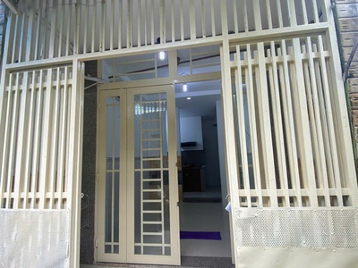 Nhà mới rất đẹp chỉ nhỉnh 1 tỷ có ngay nhà 1 trệt 1 lầu hẻm 3m thông 1