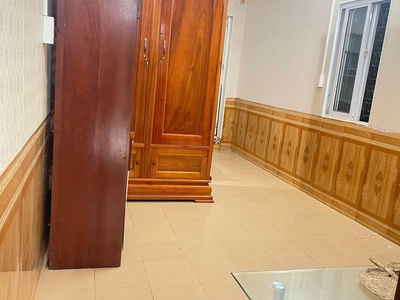 Bán nhà Tập thể Phương mai tầng 1 ô tô đỗ cửa 75m nhà nguyên bản gần bệnh viện tiện mở phòng khám 7