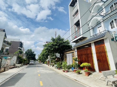 Bán đất mặt tiền đường tiền lân 9, bà điểm, hóc môn, 90m2, giá 4 tỷ 750 tl. 0