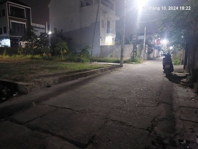 Chính chủ nhờ bán lô đất 55m2. mt4m, ô tô, gần phố, 3.55 tỷ, xuân nộn, đông anh. 2