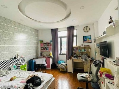 Hoàng hoa thám quận phú nhuận phường 5. 3