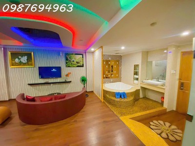 Bán hotel trung sơn, 7 tầng 6x20m 23pn hầm thang máy đầy đủ, dòng tiền 250tr/th, đường lớn 2
