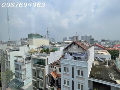 Bán hotel trung sơn, 7 tầng 6x20m 23pn hầm thang máy đầy đủ, dòng tiền 250tr/th, đường lớn 3