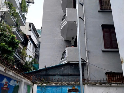 Bán nhà phố quan nhân   siêu đẹp   3 thoáng   5 tầng, 0
