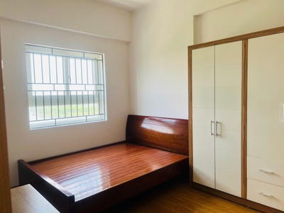 Chính chủ gửi bán căn hộ 2 ngủ, tầng 9 view chính Hồ điều hòa, tại KDT Thanh Hà Cienco 5 5
