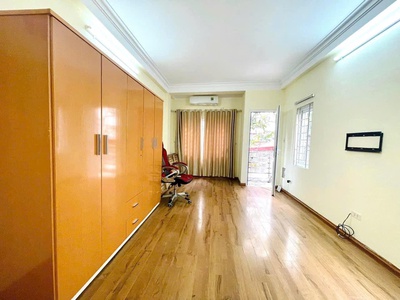 Cho thuê nhà nguyên căn khu vực công viên Hòa Bình 0