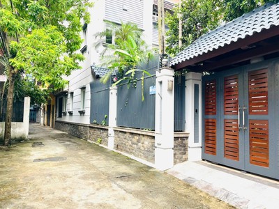 Nhà Cầu Giấy, Cầu Giấy. 50mx4  MT 3.5  Giá 9.4 tỷ  PHÂN LÔ - Ô TÔ ĐỖ CỬA - 20m Ô TÔ TRÁNH 1