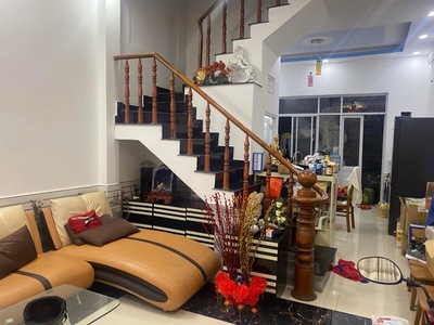 Bán nhà mặt tiền hẻm chính xe hơi thông 83 đào tông nguyên. thị trấn nhà bè. 2 tầng 5.1 tỷ 2