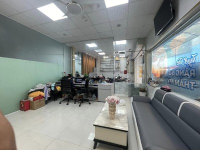 Bán tòa nhà 5 tầng có thang máy, 11mx13m, dòng tiền 60tr/th, ô tô thông phan anh, btđ, bình tân 2