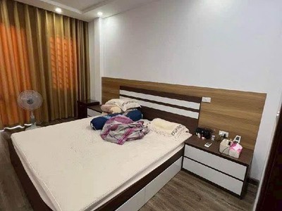Siêu phẩm nhà dọc bún 2, 50m2, 5 tầng, giá 12.1 tỷ. thang máy chờ - vỉa hè - ô tô tránh - ở ngay - 3