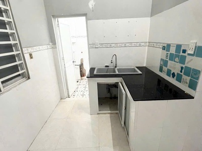 Cần cho thuê nhà phường quang vinh , gần chợ cây chàm giá 5tr 2