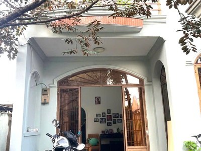 Xe hơi đỗ cổng, ngang 6m, ở ngay, trường thọ thủ đức, dt 61m2 6 x 10 . chỉ 4ty hơn. 0