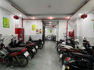 Ccmn 6 tầng thang máy - doanh thu khủng - gần phố - 20phòng khép kín - sau qh đường ô tô tránh 0