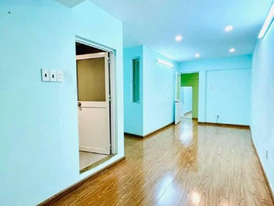 N53 - 4 -  nhà bán ngay xvnt ngay nguyễn cửu vân - 50m2 - hẻm thông , giáp q1- 5 tỷ 6 3