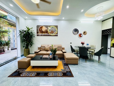Bán nhà dịch vọng 6 tầng, mt 4m, gần ô tô, nội thất long lanh. 7.2 tỷ 1