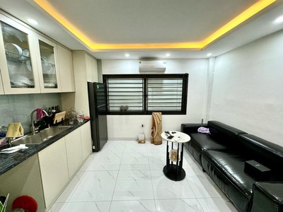 Hoàng ngân - thanh xuân- mt 4,3m- ngõ thông - sổ a4- ở sướng - nhà đẹp - an sinh đỉnh   6 tỷ 2