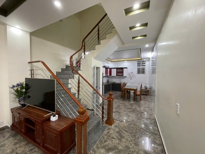 Cho thuê nhà Văn Cao đầy đủ nội thất, 5 p.ngủ khép kín. 1