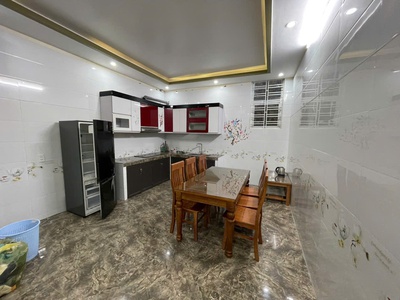 Cho thuê nhà Văn Cao đầy đủ nội thất, 5 p.ngủ khép kín. 2