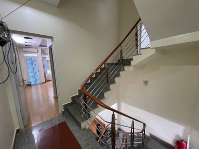 Cho thuê nhà Văn Cao đầy đủ nội thất, 5 p.ngủ khép kín. 5