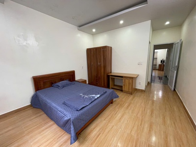 Cho thuê nhà Văn Cao đầy đủ nội thất, 5 p.ngủ khép kín. 8